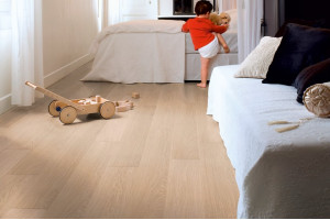 Ламінат Quick-Step Impressive Ultra Дуб лакований білий, 32 клас, фаска 4v, вологостійкий, 12*190*1380 мм